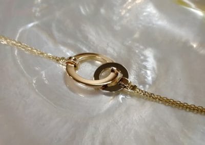 Bracelet en or jaune double chaîne maille forçat