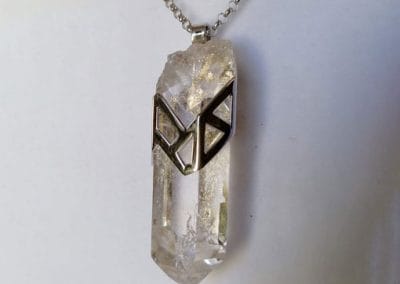 Pendentif en or blanc et cristal